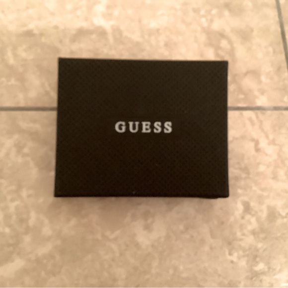 Amazing leather trifold wallet .new in box - Picture 3 of 5